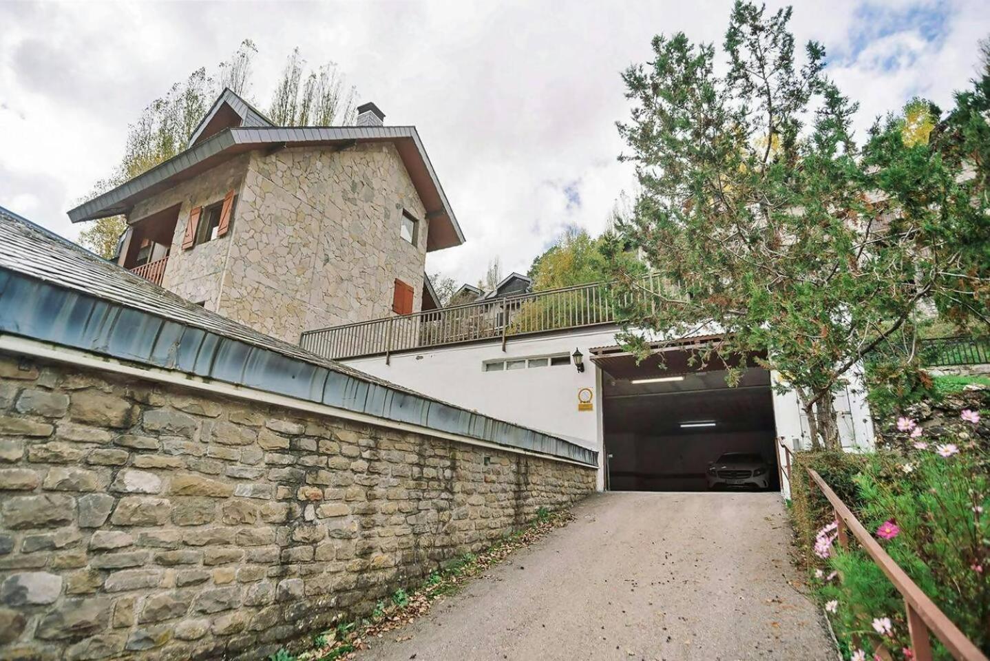 La Casita Del Arbol Apartman Sallent de Gállego Kültér fotó